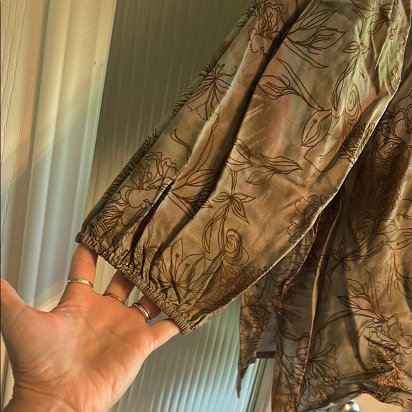 Johnny Was Calme Olive Green Floral Top (XL) - Picture 3 of 10